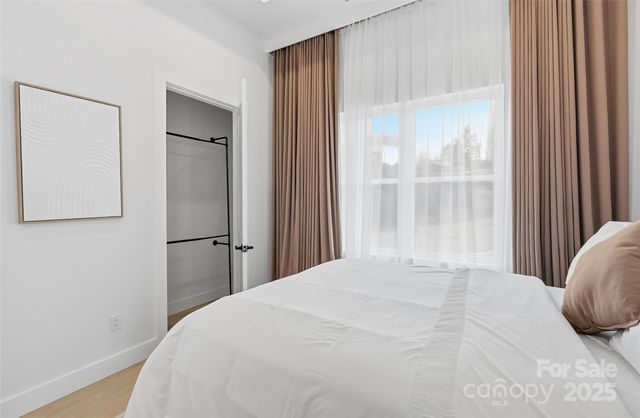 41 Richland Street, Waynesville, NC 28786