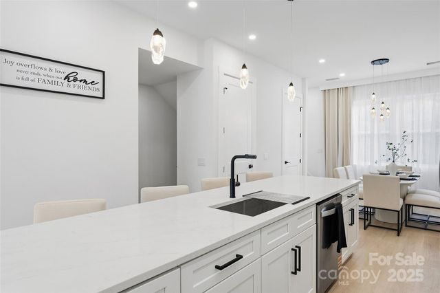 41 Richland Street, Waynesville, NC 28786