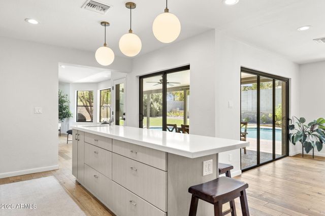 2601 E SAHUARO Drive, Phoenix, AZ 85028