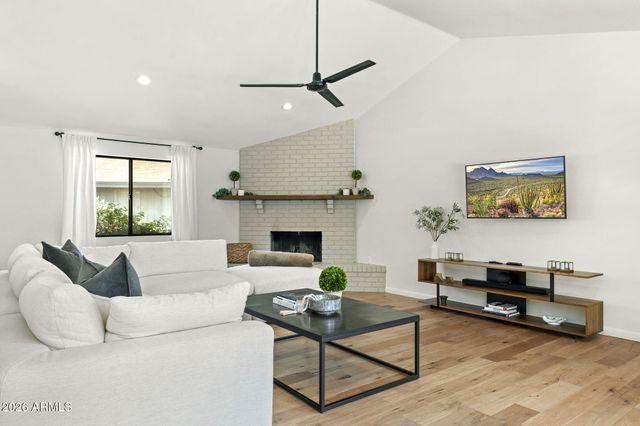 2601 E SAHUARO Drive, Phoenix, AZ 85028