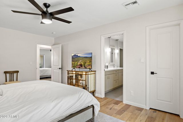 2601 E SAHUARO Drive, Phoenix, AZ 85028