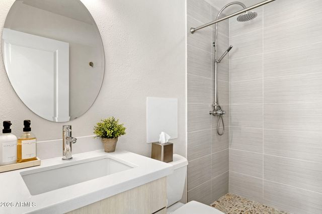 2601 E SAHUARO Drive, Phoenix, AZ 85028