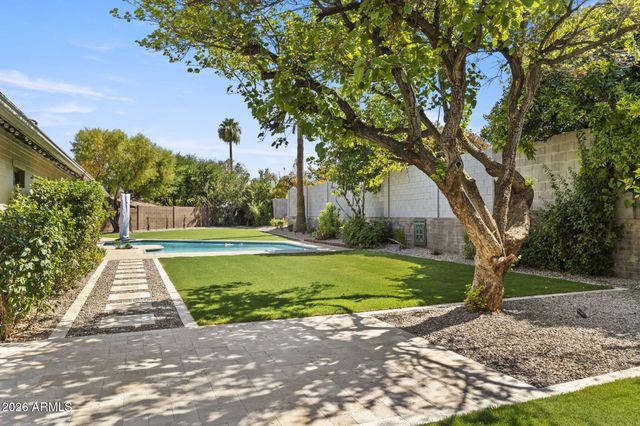 2601 E SAHUARO Drive, Phoenix, AZ 85028