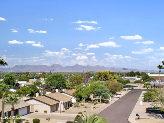 2601 E SAHUARO Drive, Phoenix, AZ 85028
