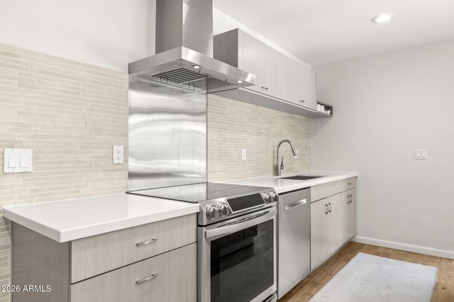 2601 E SAHUARO Drive, Phoenix, AZ 85028