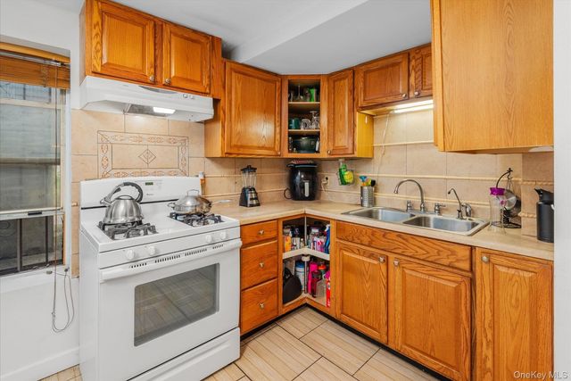 1241 Putnam Avenue, Brooklyn, NY 11221