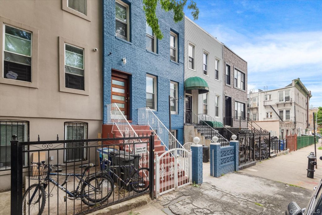 1241 Putnam Avenue, Brooklyn, NY 11221 — photo 2