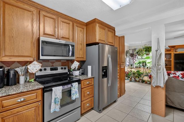 3126 TOOLE ROAD, Lithia, FL 33547