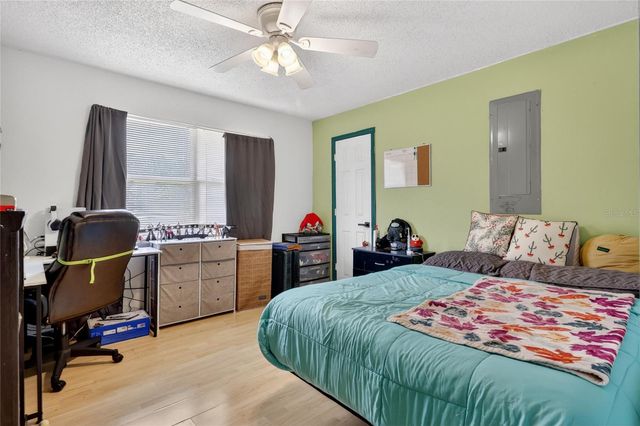 3126 TOOLE ROAD, Lithia, FL 33547
