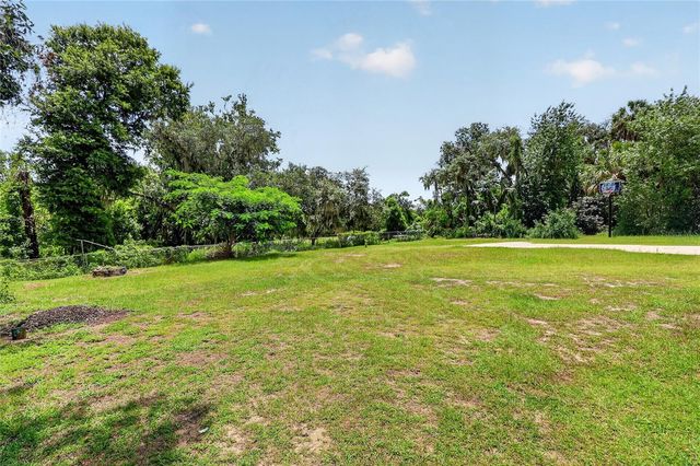 3126 TOOLE ROAD, Lithia, FL 33547