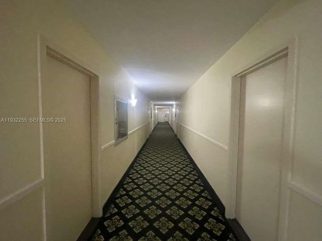 2500 NE 48th Lane 301, Fort Lauderdale, FL 33308