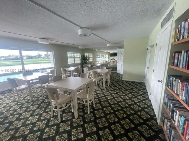 2500 NE 48th Lane 301, Fort Lauderdale, FL 33308