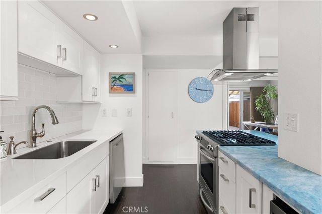 230 62nd Street, Newport Beach, CA 92663