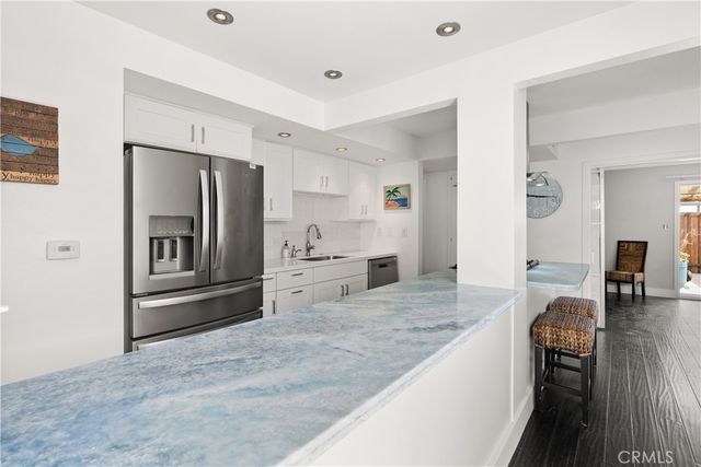 230 62nd Street, Newport Beach, CA 92663