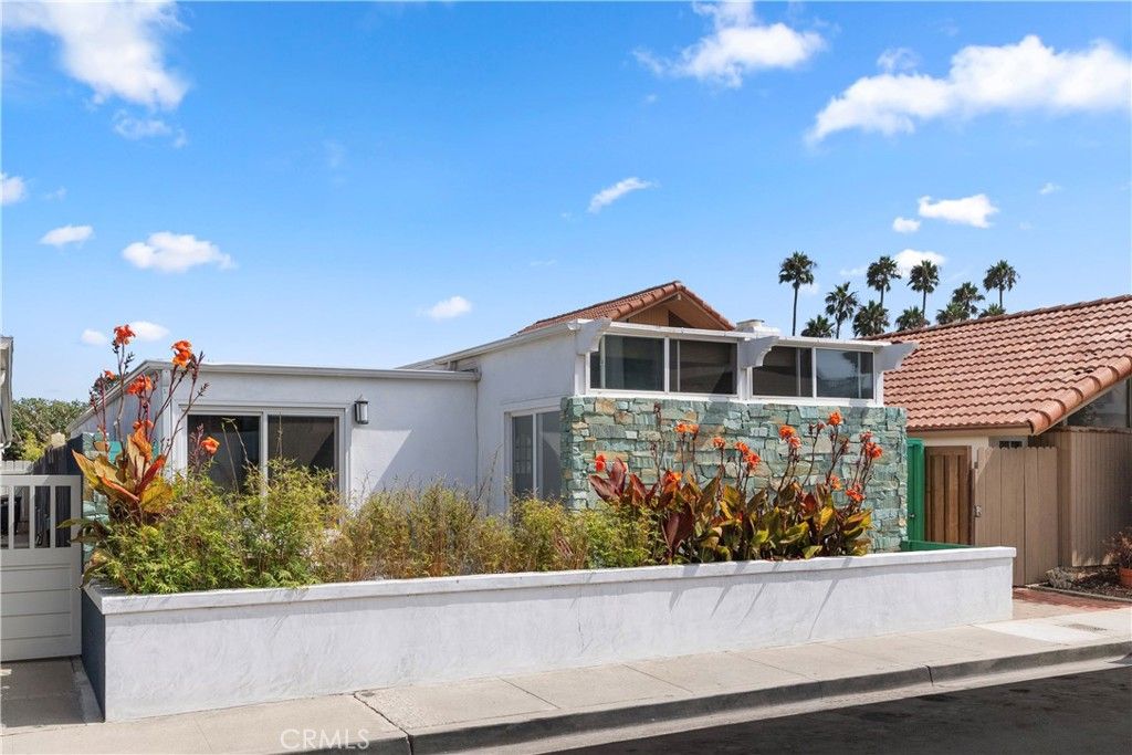 230 62nd Street, Newport Beach, CA 92663