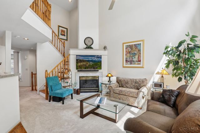4221 St Andrews Place, Blue Ash, OH 45236