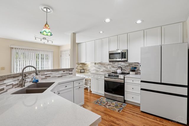 4221 St Andrews Place, Blue Ash, OH 45236