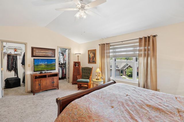 4221 St Andrews Place, Blue Ash, OH 45236