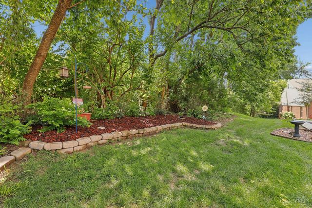4221 St Andrews Place, Blue Ash, OH 45236
