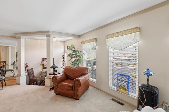 4221 St Andrews Place, Blue Ash, OH 45236