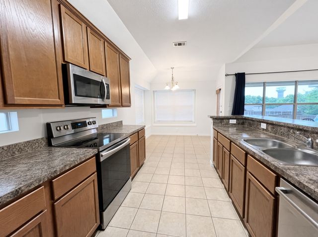 1329 Hill View Trail, Wylie, TX 75098