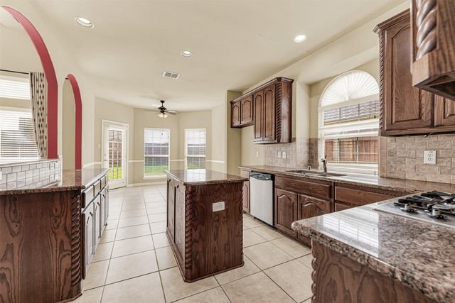 720 Paint Creek Road, Murphy, TX 75094