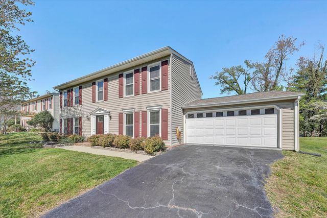 3131 Garst Cabin DR, Roanoke, VA 24018