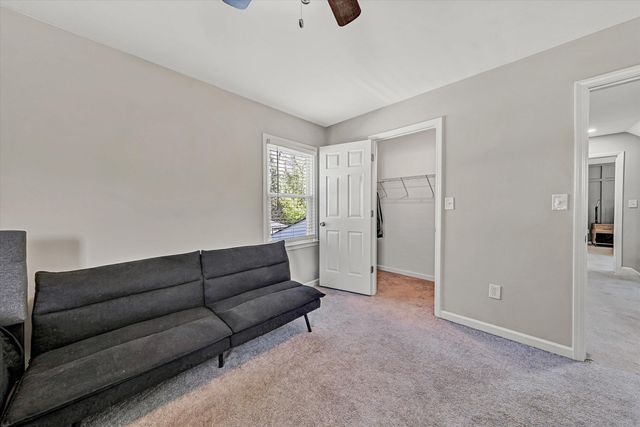 3131 Garst Cabin DR, Roanoke, VA 24018
