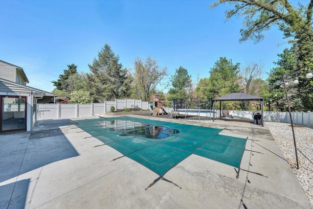 3131 Garst Cabin DR, Roanoke, VA 24018