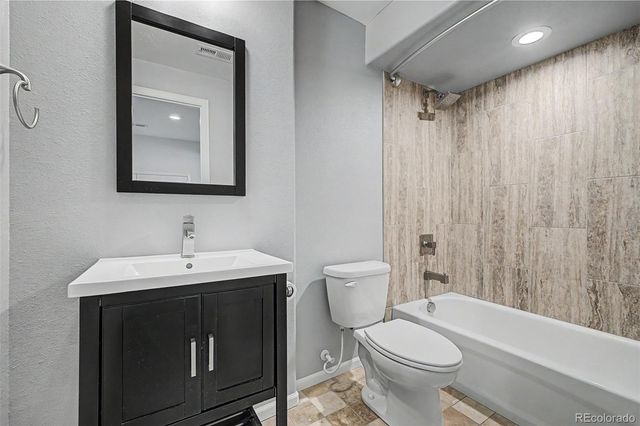 10531 Laurelglen Circle, Highlands Ranch, CO 80130