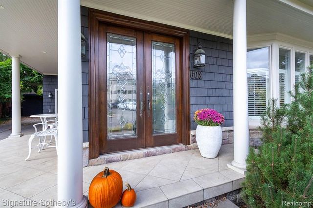 608 Purdy Street, Birmingham, MI 48009