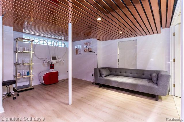 608 Purdy Street, Birmingham, MI 48009