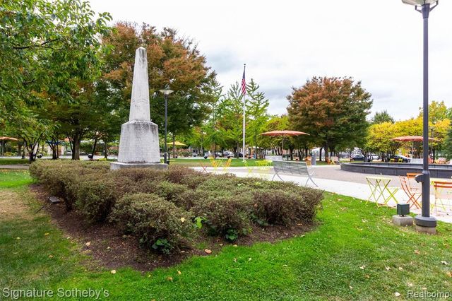 608 Purdy Street, Birmingham, MI 48009