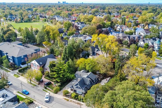 608 Purdy Street, Birmingham, MI 48009