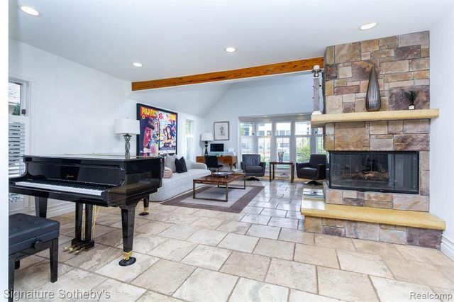 608 Purdy Street, Birmingham, MI 48009