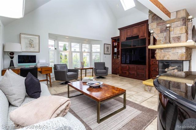 608 Purdy Street, Birmingham, MI 48009