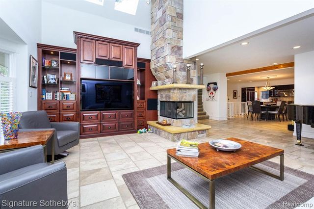 608 Purdy Street, Birmingham, MI 48009