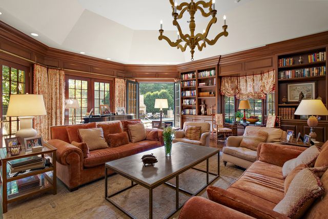 640 Hill Road, Winnetka, IL 60093