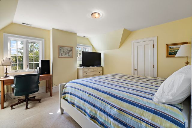 640 Hill Road, Winnetka, IL 60093