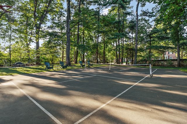 640 Hill Road, Winnetka, IL 60093