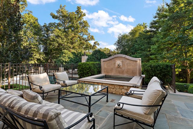 640 Hill Road, Winnetka, IL 60093