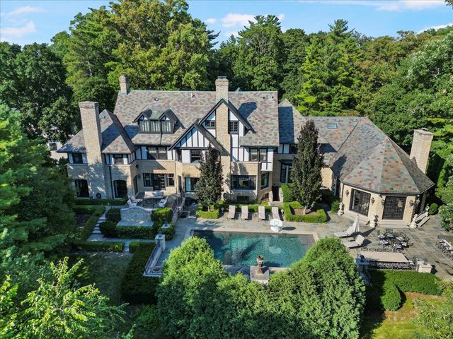 640 Hill Road, Winnetka, IL 60093