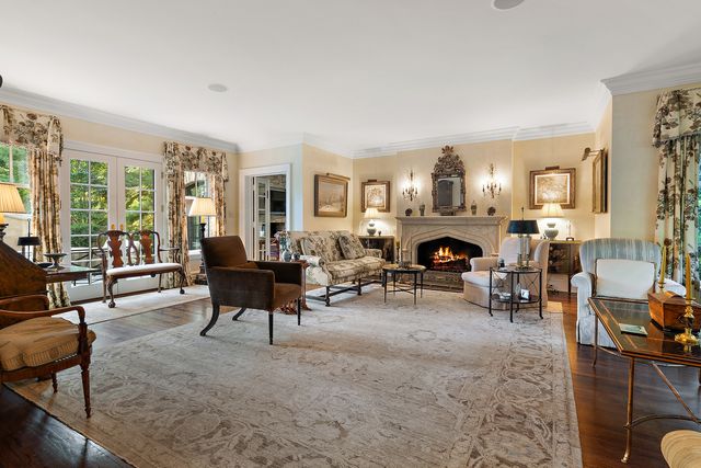 640 Hill Road, Winnetka, IL 60093