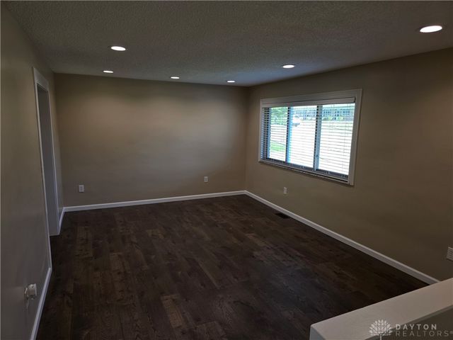 1617 Belvo Road, Miamisburg, OH 45342