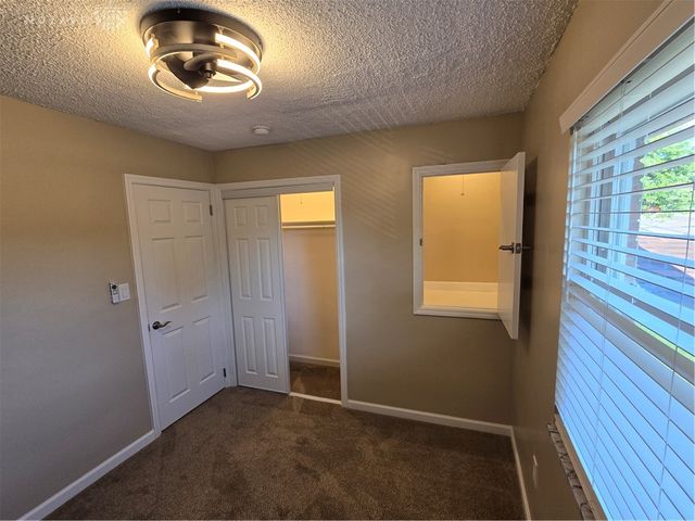1617 Belvo Road, Miamisburg, OH 45342