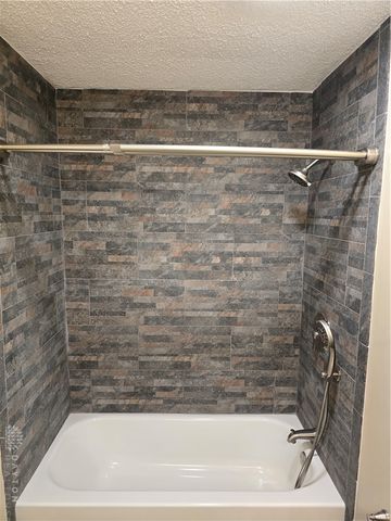 1617 Belvo Road, Miamisburg, OH 45342