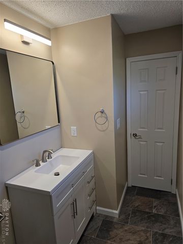 1617 Belvo Road, Miamisburg, OH 45342