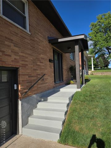1617 Belvo Road, Miamisburg, OH 45342