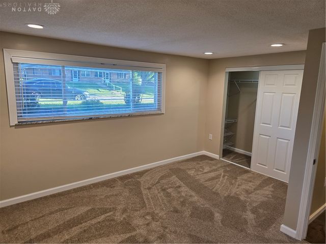 1617 Belvo Road, Miamisburg, OH 45342