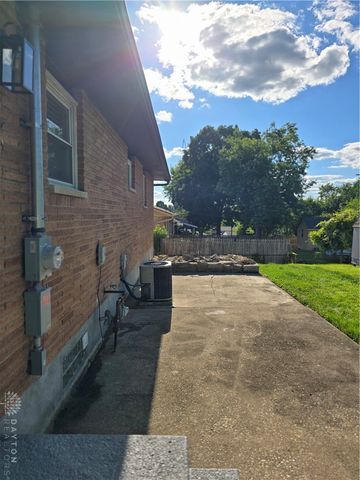 1617 Belvo Road, Miamisburg, OH 45342